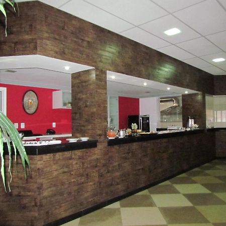 Mantenopolis Deed'S Hotel المظهر الخارجي الصورة
